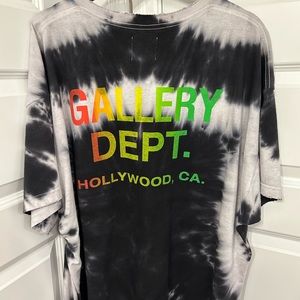 Gallery Department Peace Tie dye tee